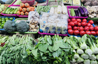 Giám đốc vựa rau 200ha nói lý do rau xanh đắt hơn thịt, có loại 180.000 đồng/kg