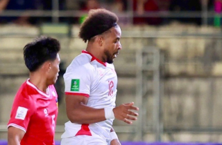 Hoàng Đức nhường phạt đền cho Nguyễn Xuân Son