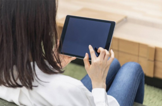 Xem trai đẹp livestream, bà nội trợ 'boa' 2,5 tỷ tiền mồ hôi nước mắt của chồng