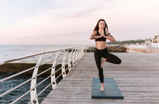 Đứng một chân kiểm tra nguy cơ đột quỵ có thật sự đáng tin?