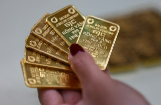 Giá vàng hôm nay 22/11: Tiếp tục giảm phiên cuối tuần