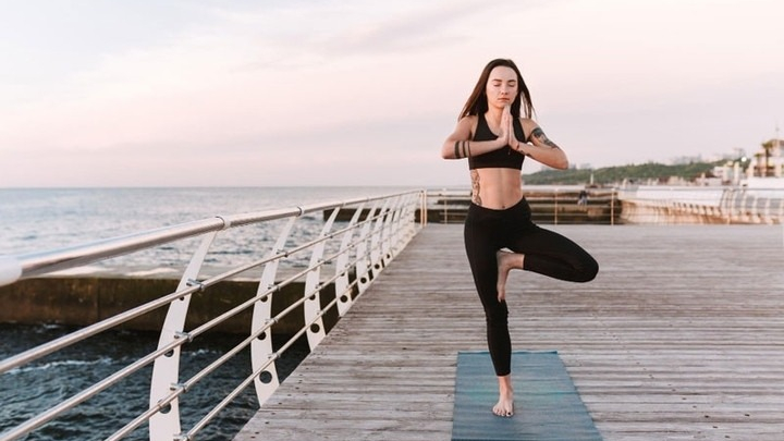 Đứng một chân kiểm tra nguy cơ đột quỵ có thật sự đáng tin?