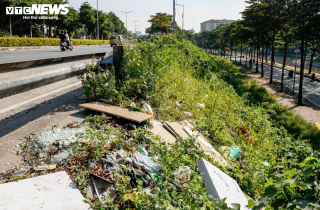 Rác thải ngập ngụa, phủ kín các tuyến đường vành đai Hà Nội