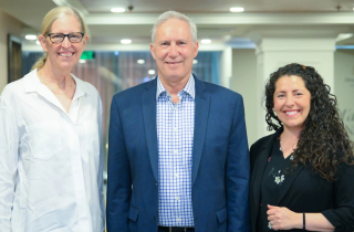 'Cha đẻ' vaccine HPV muốn hỗ trợ Việt Nam tự chủ sản xuất vaccine