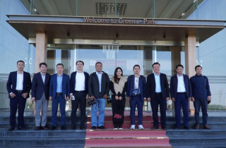 Đoàn công tác hãng Thông tấn Campuchia làm việc tại KCN Liên Hà Thái