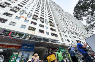 Phường Hoàng Liệt yêu cầu chung cư đông dân nhất Hà Nội hủy lệnh cấm xe điện