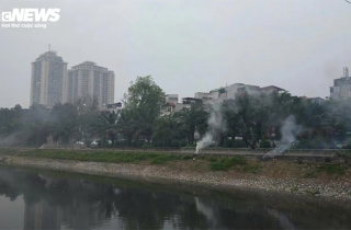 Vừa kêu ca không khí Hà Nội ô nhiễm vừa thản nhiên đốt rác, đốt vàng mã