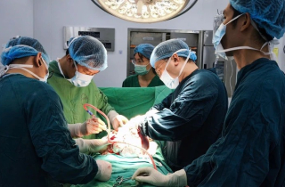 Phát hiện u buồng trứng sau chấn thương sọ não