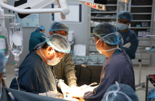 Hơn 120.000 ca tử vong do ung thư/năm, gánh nặng lớn lên hệ thống y tế Việt