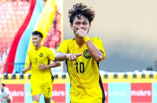 U22 Malaysia thắng đậm Lào, U22 Việt Nam gặp bất lợi