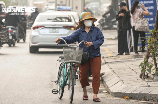 Dự báo thời tiết 8/12: Áp thấp nhiệt đới vào Biển Đông, Hà Nội đêm rét ngày nắng