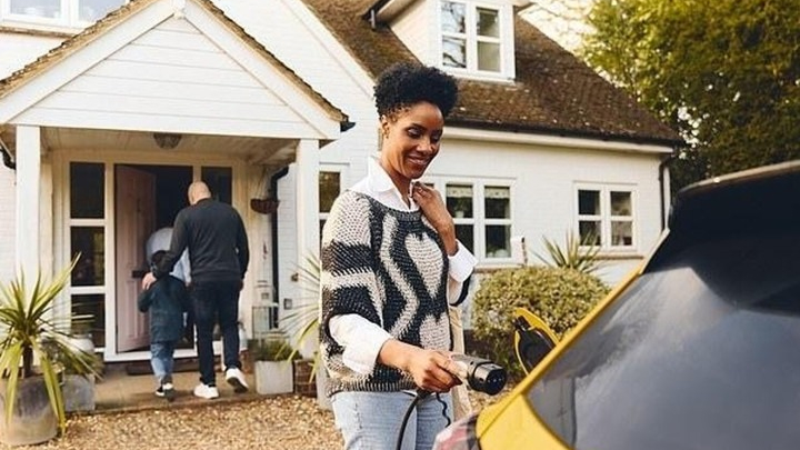 Chỉ 3% người dùng xe điện ở Anh muốn quay về xe xăng