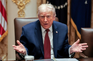 Ông Trump cảnh báo bỏ đàm phán với Ukraine