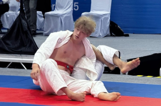 Ngoại hình điển trai như nam thần Hàn Quốc của VĐV võ thuật gây sốt SEA Games