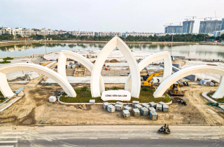 Công viên hơn 280 tỷ đồng ở Hà Nội lộ diện với cổng hoa sen 5 cánh