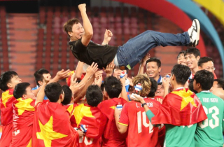 U22 Việt Nam vô địch: 'Ma thuật hắc ám' của HLV Kim Sang-sik