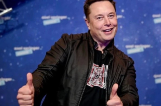 Elon Musk trở thành người đầu tiên trên thế giới có hơn 700 tỷ USD