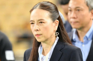 Bóng đá Thái Lan thua bẽ bàng ở SEA Games, truyền thông đòi Madam Pang xin lỗi