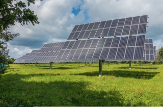 Iran tăng công suất điện năng tái tạo lên 157% trong 18 tháng