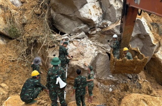 Thông tuyến đèo Khánh Lê sau hơn 1 tháng xảy ra tai nạn thảm khốc do sạt lở