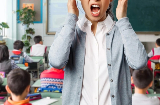 Chửi học sinh ồn ào và mong học sinh bị ốm, giáo viên ở Trung Quốc bị đình chỉ