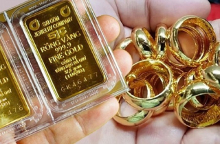 Giá vàng hôm nay 27/12: Vàng thế giới tiếp tục tăng, lập đỉnh lịch sử mới
