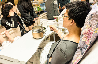 Nạn nhân vụ lật xe thiện nguyện ở Lào Cai ám ảnh mãi khoảnh khắc kinh hoàng