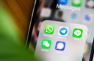 Soi điều khoản Zalo: Thu thập dữ liệu khác gì WhatsApp, Messenger, Viber?