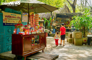Làng gốm TP.HCM sôi động mùa tạo hình linh vật Tết Bính Ngọ 2026