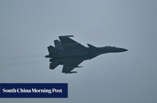 J-15 Trung Quốc khuấy động vùng biển Nhật Bản