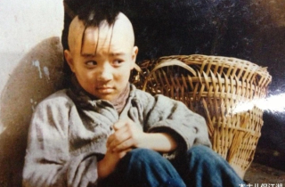 'Cậu bé Tam Mao' kinh điển của màn ảnh: Hào quang lụi tàn, giờ chật vật mưu sinh