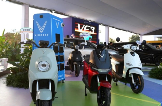 Thị trường xe điện tăng tốc, bài toán 'sạc ở đâu' ngày càng cấp thiết