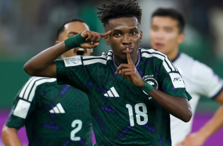 Đồng đội Ronaldo ghi bàn, cựu vô địch châu Á vẫn đứng sau U23 Việt Nam