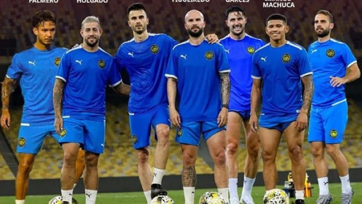 Malaysia điều tra vụ gian lận nhập tịch: Cảnh sát tiết lộ thông tin gây sốc