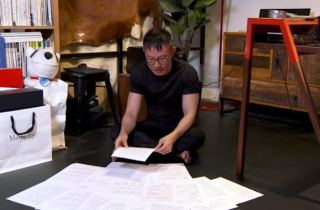 Người đàn ông Singapore viết thư cho tù nhân mỗi ngày để họ 'bớt cô đơn'