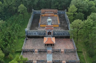 Công trình lạ trong di tích lăng Thái hậu Từ Dũ: UBND TP Huế chỉ đạo gì?