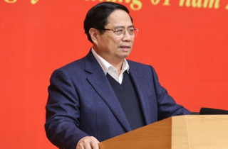 Thủ tướng: Tiếp tục sắp xếp, tinh gọn tổ chức bộ máy ở Trung ương và địa phương