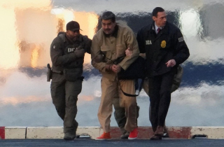 Thực hư 'vũ khí âm thanh' bí ẩn được sử dụng trong vụ Mỹ bắt Tổng thống Maduro