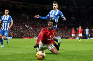 Sesko lại ghi bàn, Man Utd vẫn bị loại khỏi FA Cup