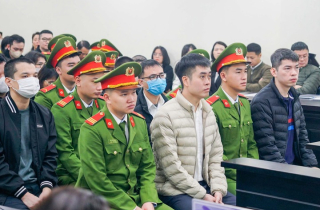 'Ông trùm' sản xuất hàng triệu lon sữa giả Hiup lĩnh án 30 năm tù