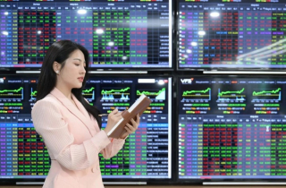 Chuyên gia dự báo thị trường chứng khoán, bất động sản 2026