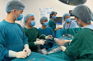 3 thói quen âm thầm 'đục thủng' dạ dày ở trẻ em