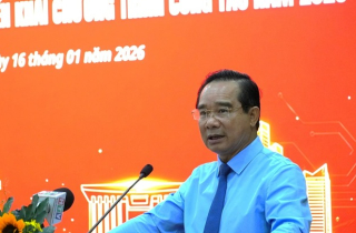 Chủ tịch TP.HCM nói về thời điểm 'giải bài toán' kẹt xe, ô nhiễm môi trường