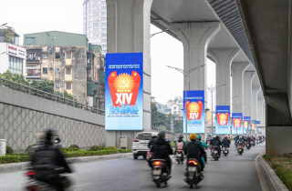 Cận cảnh hơn 200 màn hình LED được lắp đặt dưới gầm cầu cạn Vành đai 2 Hà Nội