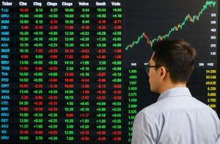 VN-Index có thể điều chỉnh về vùng hỗ trợ 1.800-1.810 điểm