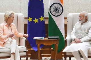 Điều chỉnh chiến lược trong thế giới biến động