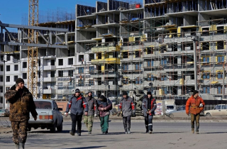 Gặp khó, Nga ‘bắt tay’ với nền kinh tế 4,5 nghìn tỷ USD, tìm cách xả bớt tiền của nước đối tác