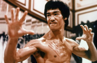 Bị khiêu khích nhiều ngày, Lý Tiểu Long hạ cao thủ karate Nhật Bản chỉ trong 11 giây