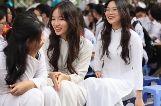 Bộ GD&ĐT dự kiến xét học bạ phải đạt sàn tốt nghiệp, giảm điểm cộng IELTS