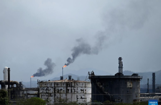 Mỹ sẽ dỡ bỏ hạn chế đối với dầu mỏ của Venezuela